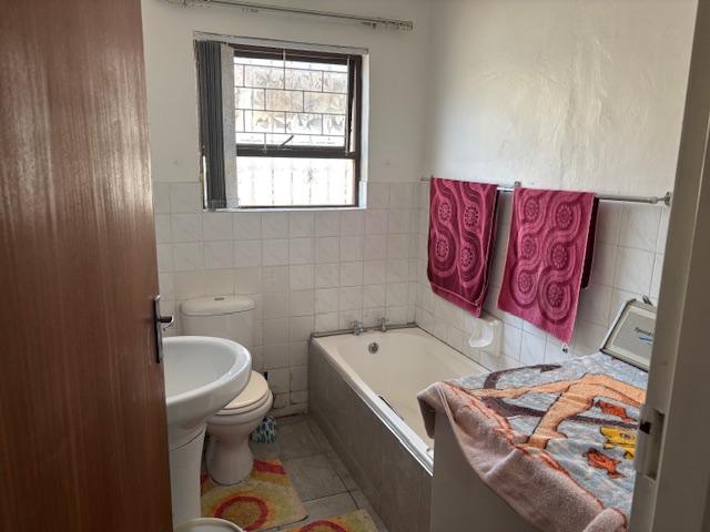 3 Bedroom Property for Sale in Churchill Estate Western Cape